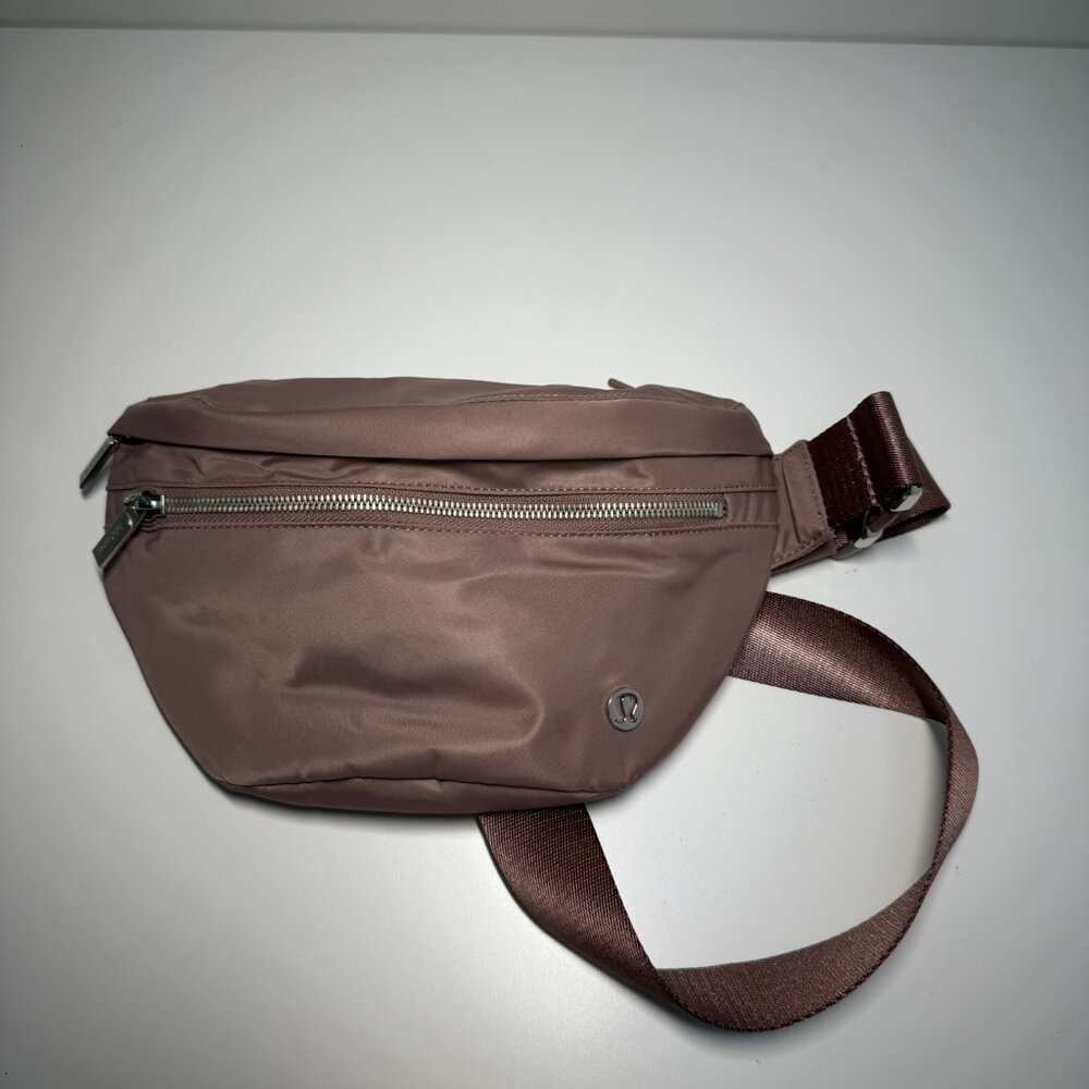 Lululemon Athletica City Adventurer Belt Bag 2.5L Twilight Rose Mauve Pink Zip